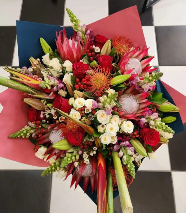 Frond & Filigree Mixed Bunch XLarge